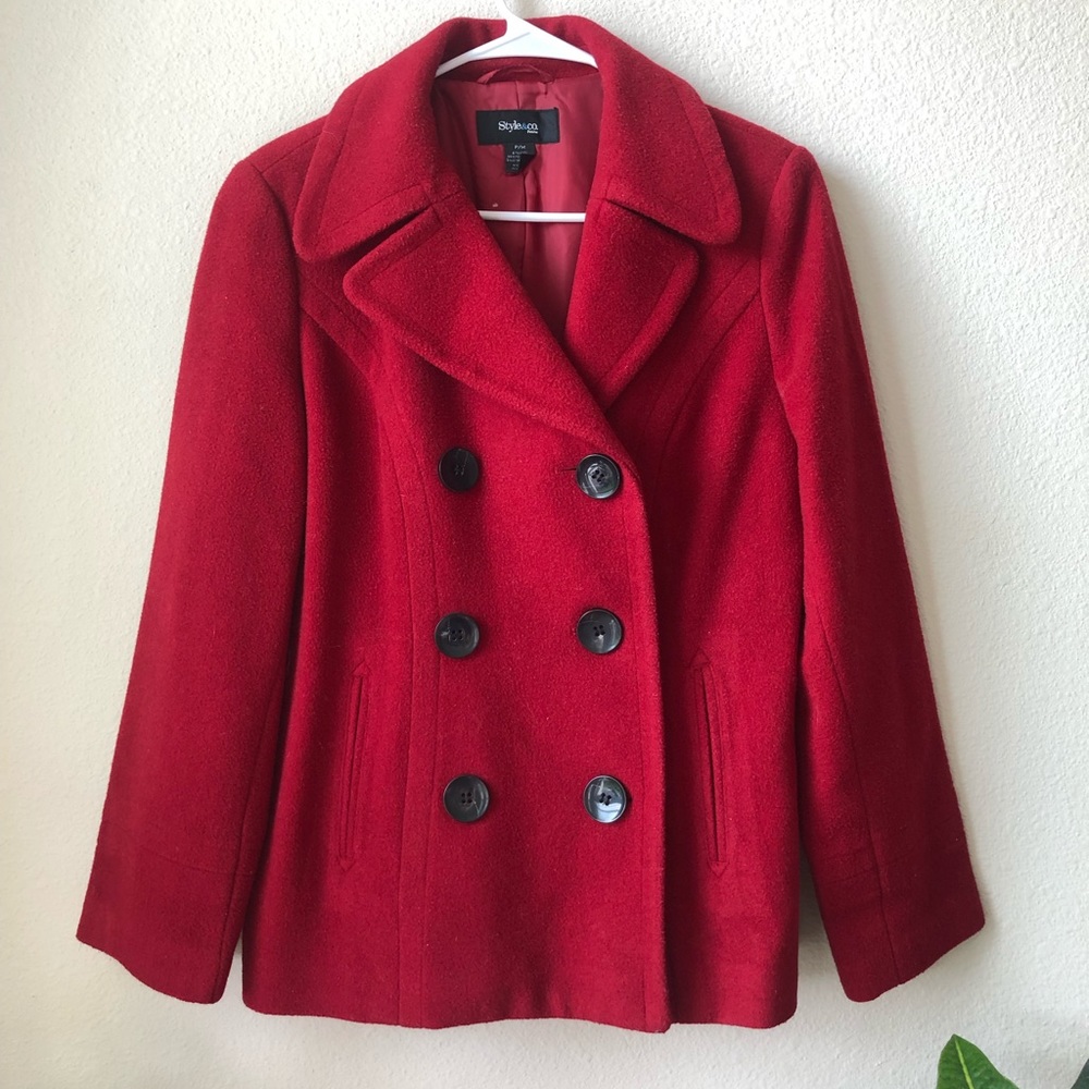Red petite medium pea coat, black buttons